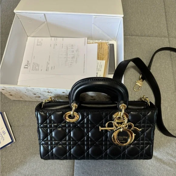 Dior Black and Gold Quilted Shoulder COPY BAG - Picture 3 of 6